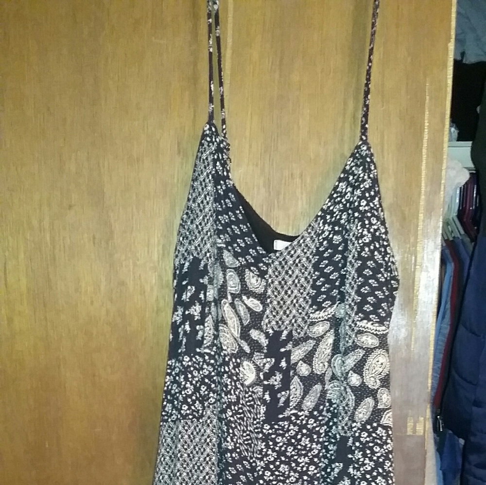 Romper - Picture 2 of 2